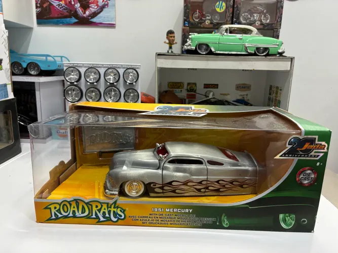 Miniatura mercury 51 (20 anos ) road rats