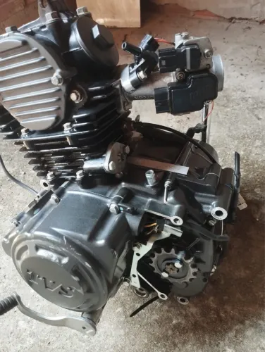 Motor de moto Mottu completo