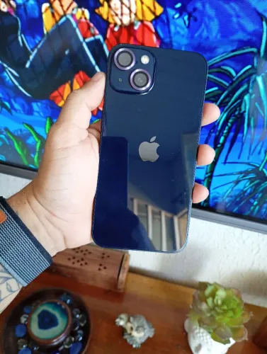 Vendo ou troco iPhone 13 128GB todo original