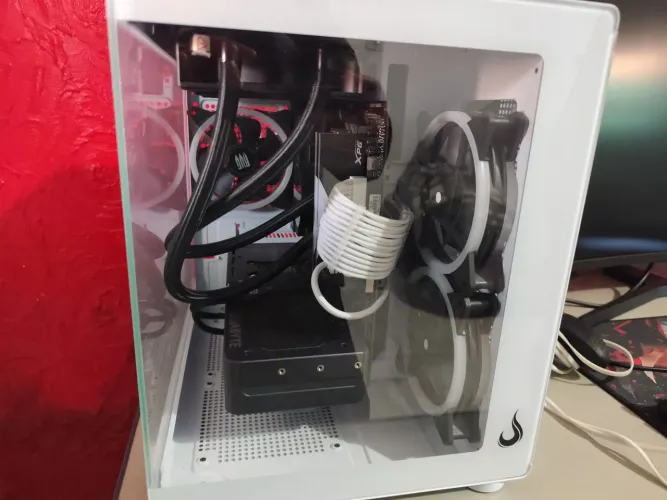 PC gamer top com Rtx 5070