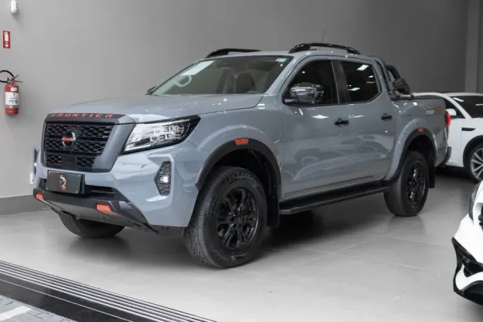 Nissan Frontier Pro4x CD 4X4 2.3 Bi-TB Die. AUT 2023