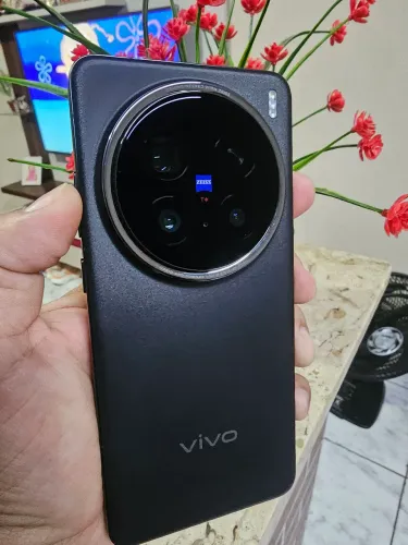 Vivo x200 pro 16/512