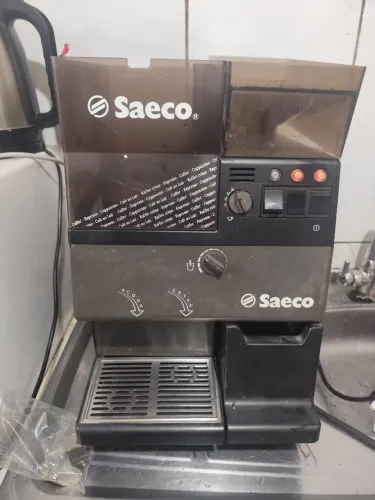 Máquina de café grão saeco