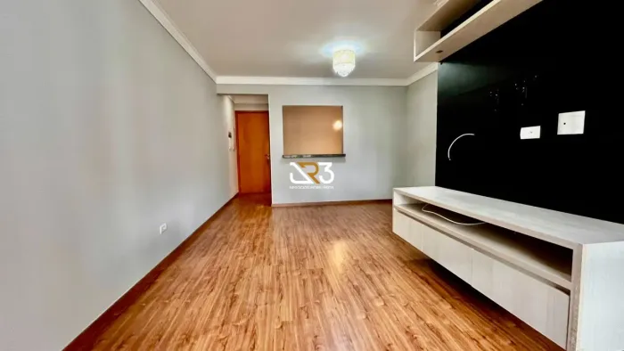 Apartamento para locação no Edifício Terrasse Jardim Residence com 3 dormitórios no Centro