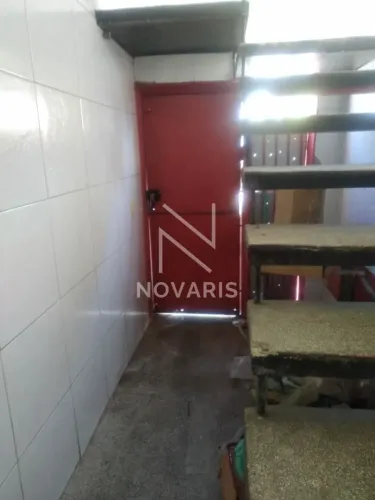Salão Comercial com 70m² para alugar na Av. Joao Dias - Santo Amaro
