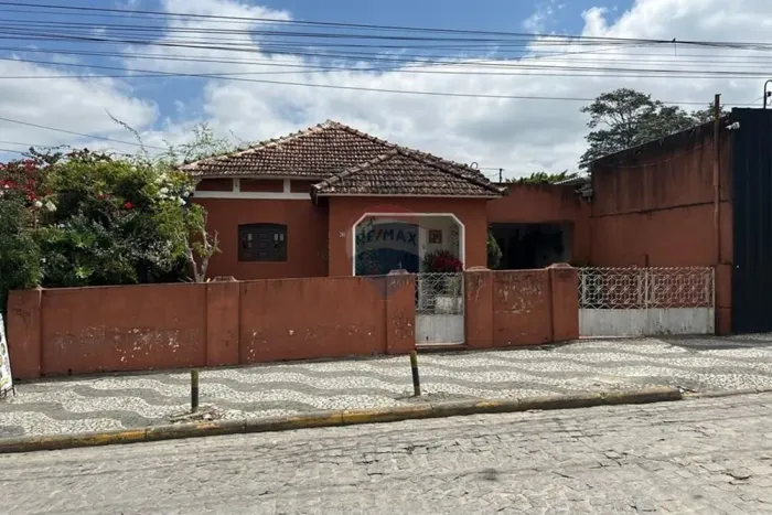 Imóvel Comercial em frente ao Relojoeiro no Polo Gastronômico em Garanhuns - PE