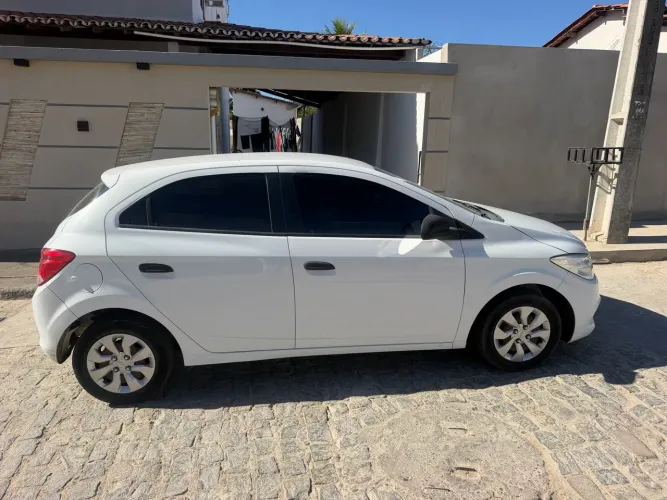 Chevrolet Onix JOY Hatch 1.0 8V Flex Mec. 4P 2018