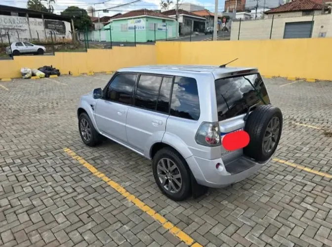 Mitsubishi Pajero TR4 2.0/ 2.0 Flex 16V 4X4 Mec. 2010