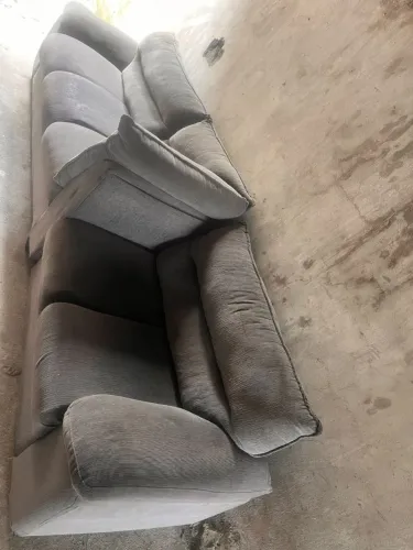 Vendo esse sofá de 3 e 2 lugar