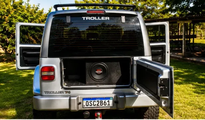 Troller T-4 4X4 3.2 TGV TDI Cap. Rígida Diesel 2013
