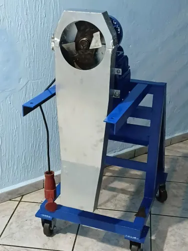Corte na cabeça pra extrusoras de granulagem.