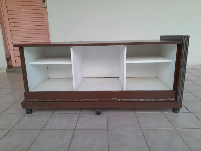 Rack / Bancada Multiuso com Rodinhas - R$120