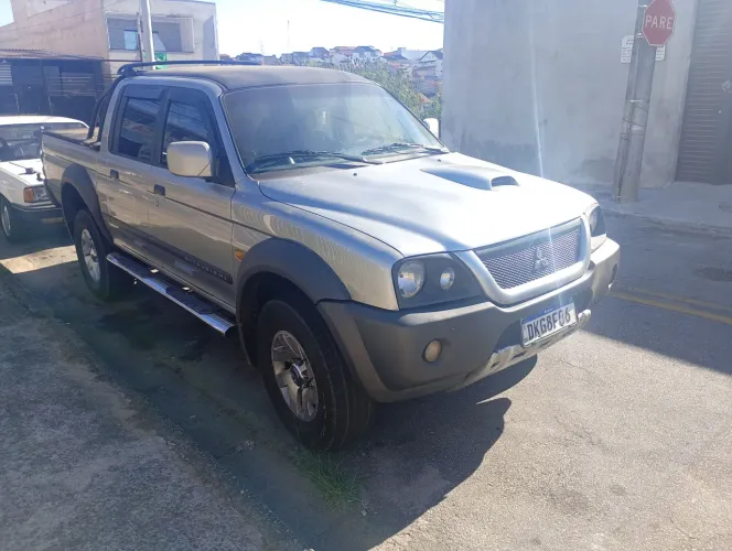 Mitsubishi L200 Sport HPE 2.5 4X4 CD DTI Dies. Aut. 2005