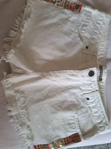 SHORT LE LIS BLANC