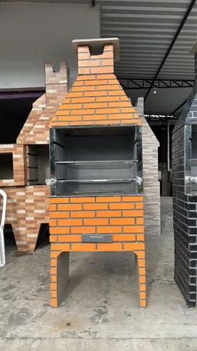 Churrasqueira pré moldada Alto relevo