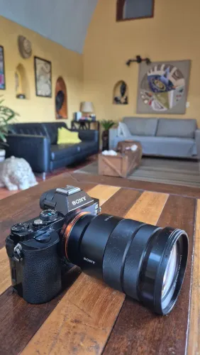 Camera Sony alpha a7s com lente 18 - 105mm