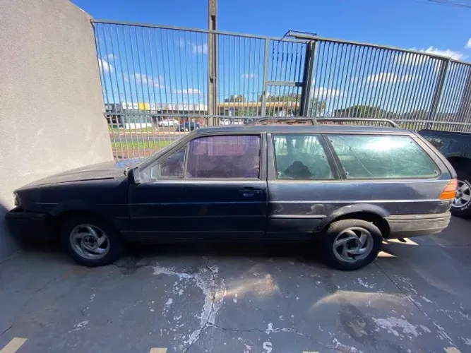 Ford Royale GL 2.0/2.0i 2P E 4P (álcool) 1994