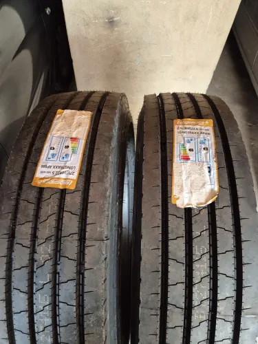 Pneu 275/80/22.5 novo