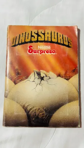 Álbum Dinossauros Nestlé Surpresa 1993 Original - 25 de 30 Figurinhas