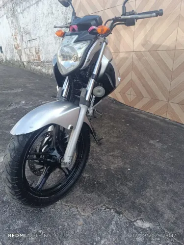 Fazer 250