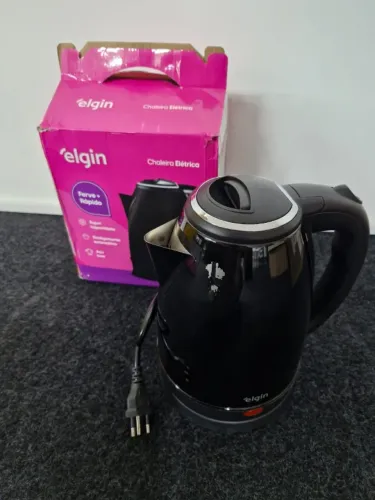 Chaleira Elétrica Elgin 2L em Aço Inox - 127V - Nunca Usada - Caixa Aberta.