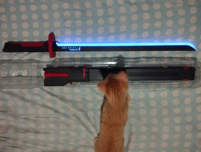 Espada de brinquedo LED