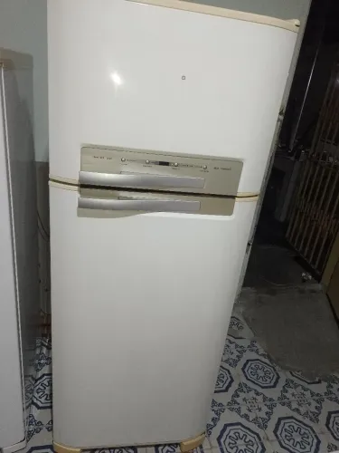Geladeira funcionando 