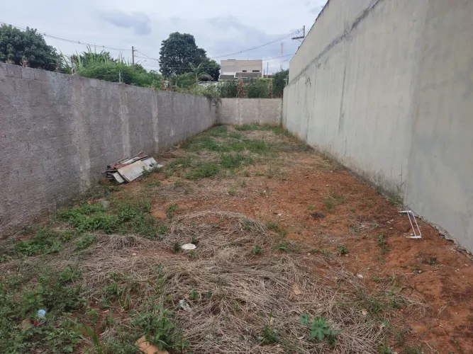 Meio Terreno DESMEMBRADO - 125m²