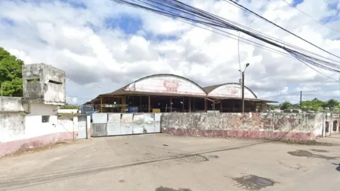 Leilão - Comercial - De R$30.000.000,00 Por R$15.000.000,00