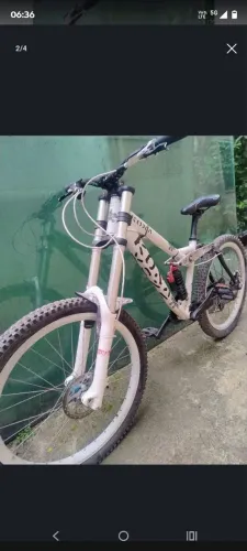 Vende se uma bike kona