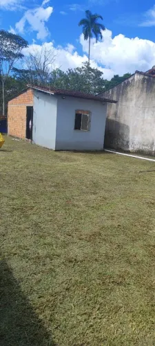 Terreno com uma casa