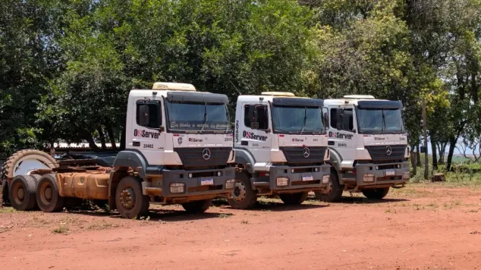 Mercedes-Benz Axor 3344 6x4 - Ano 2009 - Cavalo Mecânico