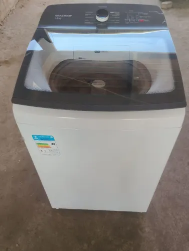 Vendendo essa linda máquina semi-nova marca Brastemp 13kg turbo cesto de inox categoria  A