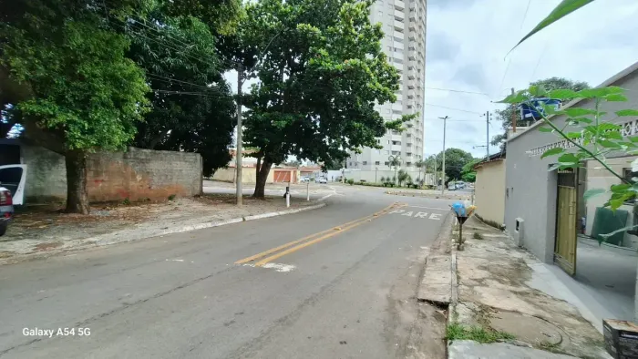 Terreno para venda possui 779 metros quadrados no Setor Leste Universitário - Goiânia - GO
