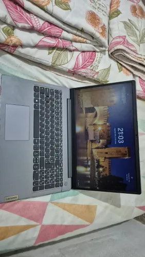 NOTEBOOK LENOVO IDEAPAD 3 15ALC6 (carcaça quebrada)