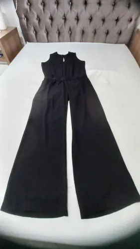 Macacão pantalona.