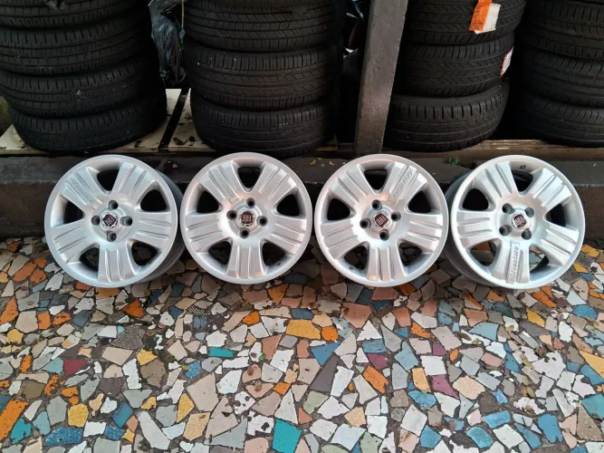 Jogo de rodas de liga leve aro 15/4 furos originais Fiat Strada Palio Weekend e outros