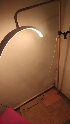 Vendo luminária meia lua