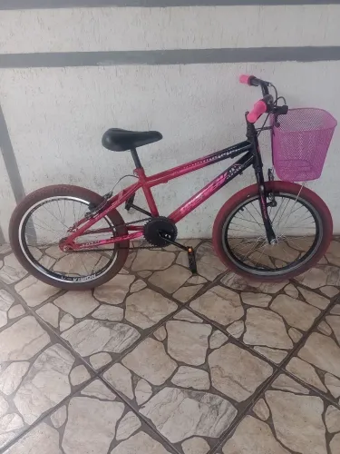 Bicicleta juvenil aro 20 no estado de nova