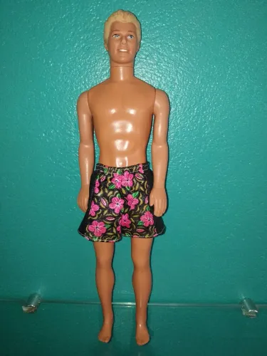 Boneco Ken Tropical Splash