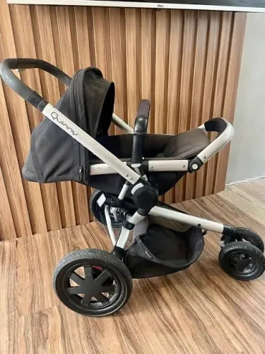 CARRINHO QUINNY + BEBÊ CONFORTO MAXI-COSI