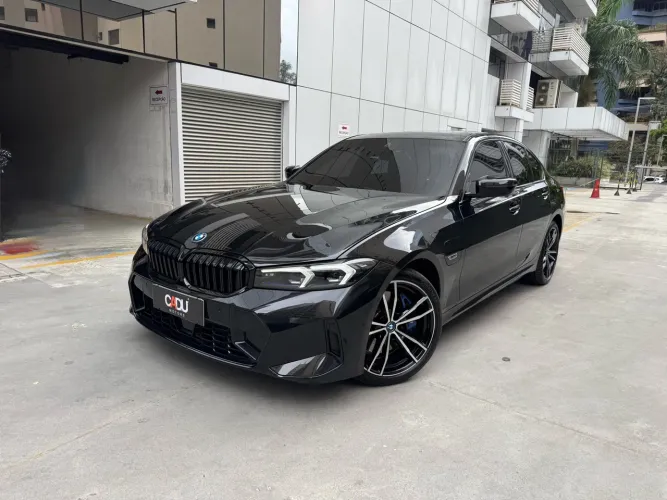 BMW 330E M Sport 2.0 Turbo Híbrido AU 2024