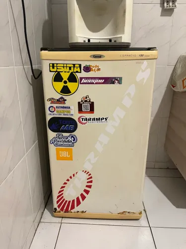 Frigobar funcionando