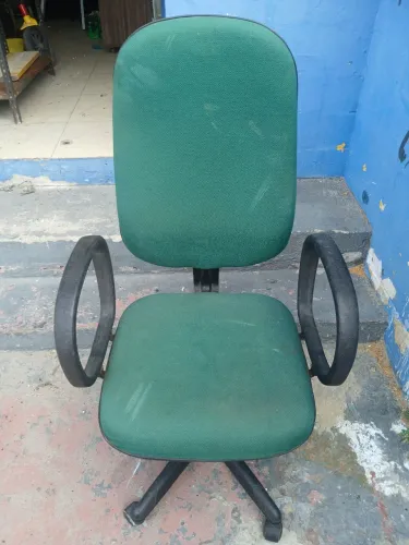 Cadeira giratoria perfeito estado