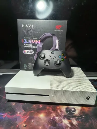 XBOX ONE S+ HEADSET+ CONTROLE SERIES S
