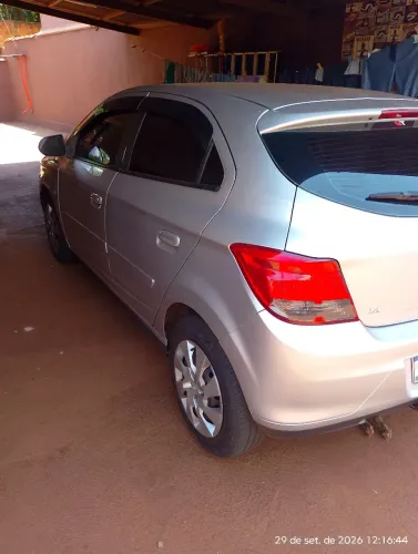 Chevrolet Onix Hatch LT 1.4 8V Flex Power Mec. 4P 2015