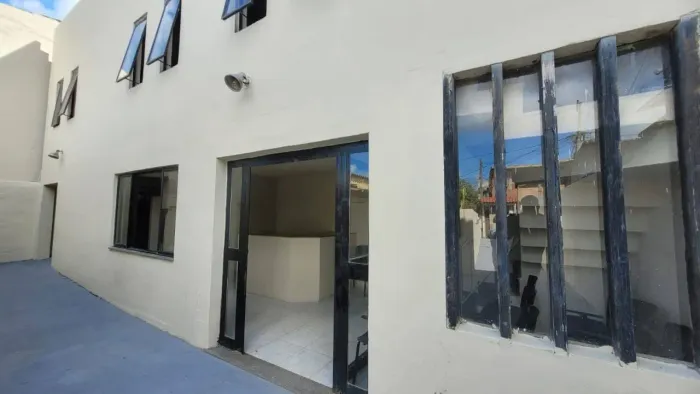 Ponto Comercial para Venda em São Pedro da Aldeia, Campo Redondo, 1 dormitório, 2 banheiro
