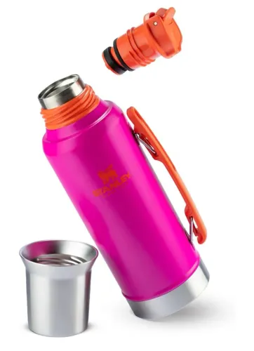 Garrafa Térmica - Stanley 1litro e 200ml nova, lacrada e com garantia Vitalícia.