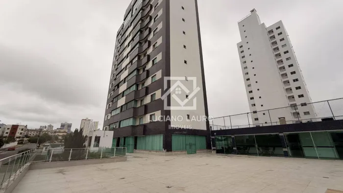 Apartamento com 3 dormitórios à venda no Candeias em Vitória da Conquista