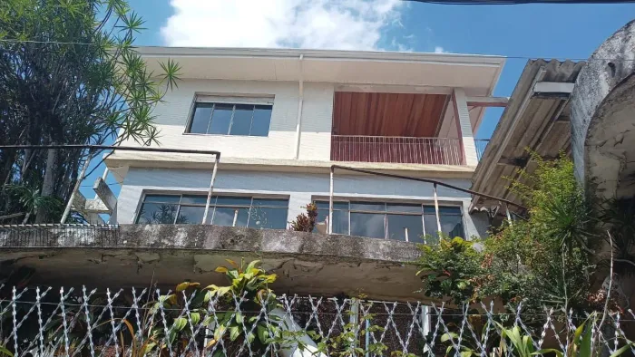 Casa com 3 quartos para alugar, 880 m² - Vila Albertina - São Paulo/SP